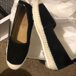 Aqua Womens Blink Closed Toe Casual Espadrille